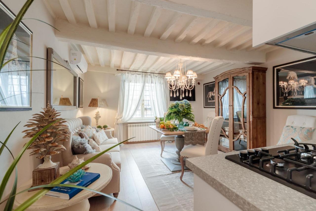Casa Blanc Apartment Lucca Bagian luar foto